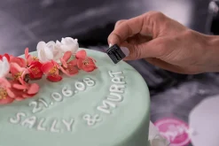 Sallys Buchstabenstempel für Fondanttorten