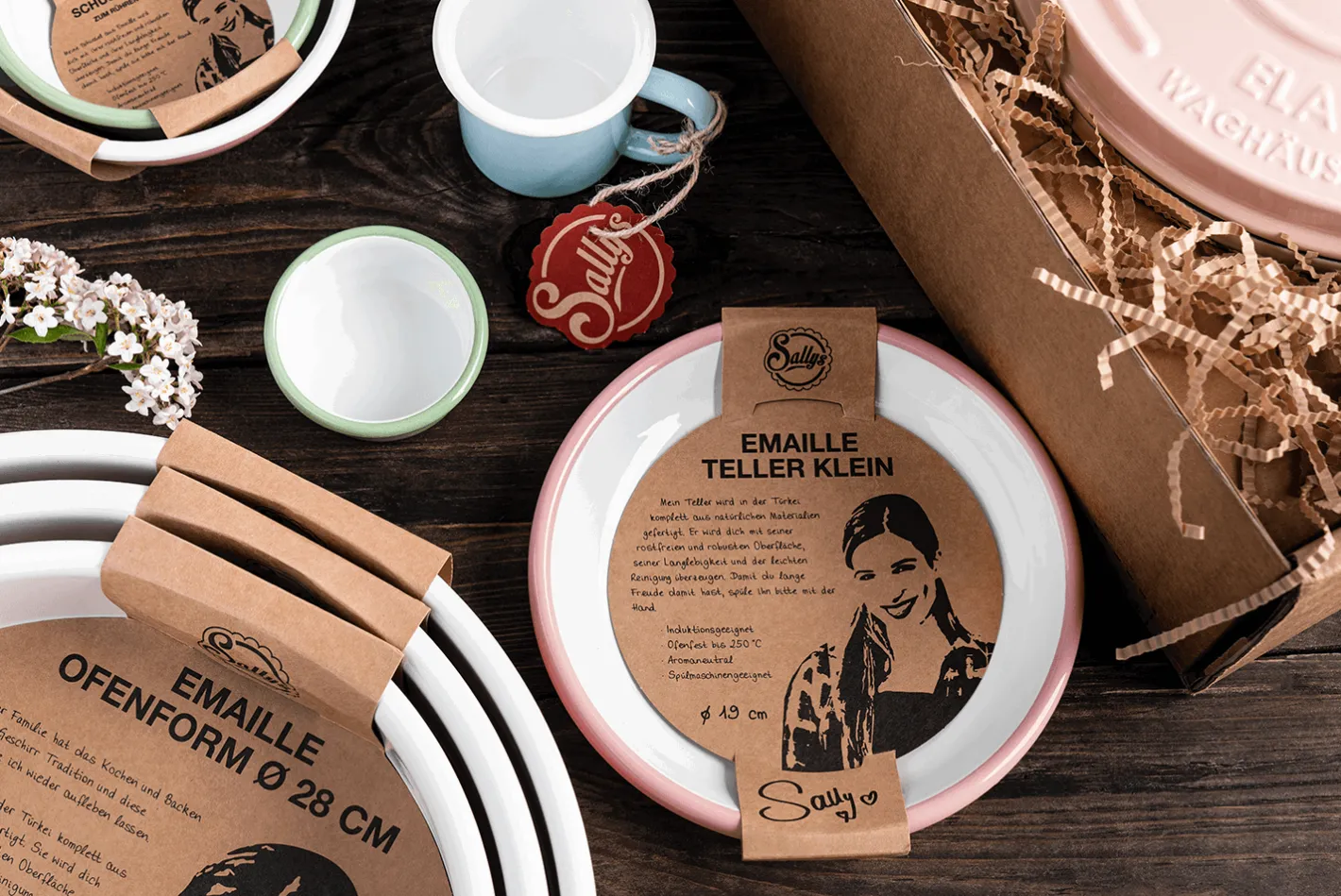 Sallys Emaille Tasse - groß