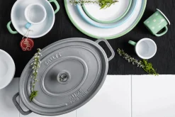 Sallys Emaille Tasse - pastell klein gepunktet